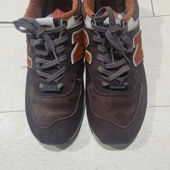 [BUNJANG] New Balance M576TBR Brown Suede Sneakers / 뉴발란스 M576TBR 브라운 스웨이드 운동화 270