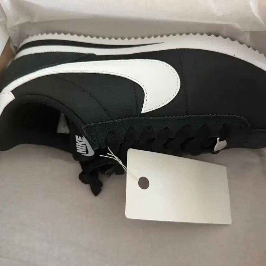 [BUNJANG] Nike Cortez Textile Black White (260mm) - New / 코르테즈 텍스타일 검흰 260사이즈 새제품!!!!