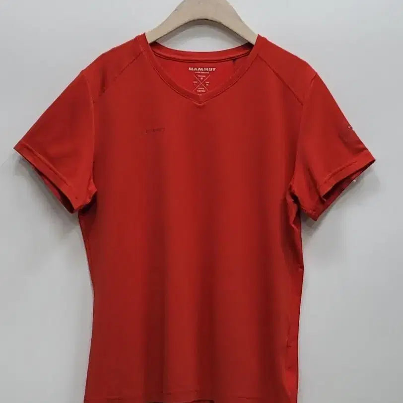 [BUNJANG] MAMMUT Functional Short Sleeve T-Shirt - Women's L, Red / MAMMUT 마무트 기능성 반팔 티셔츠 / 여 L 레드