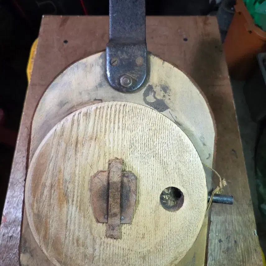 [BUNJANG] Antique Blacksmith's Bellows / 옛날 오래된  대장간  풍로