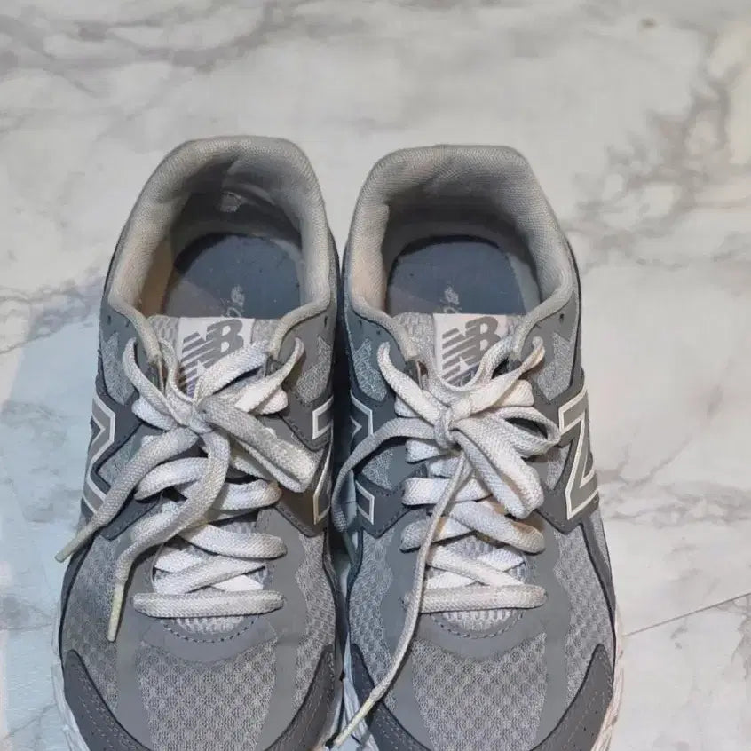 [BUNJANG] New Balance 480v5 Sneakers Grey 240 / 뉴발란스 480v5 운동화 그레이 240 실착용 3회  상태좋아요