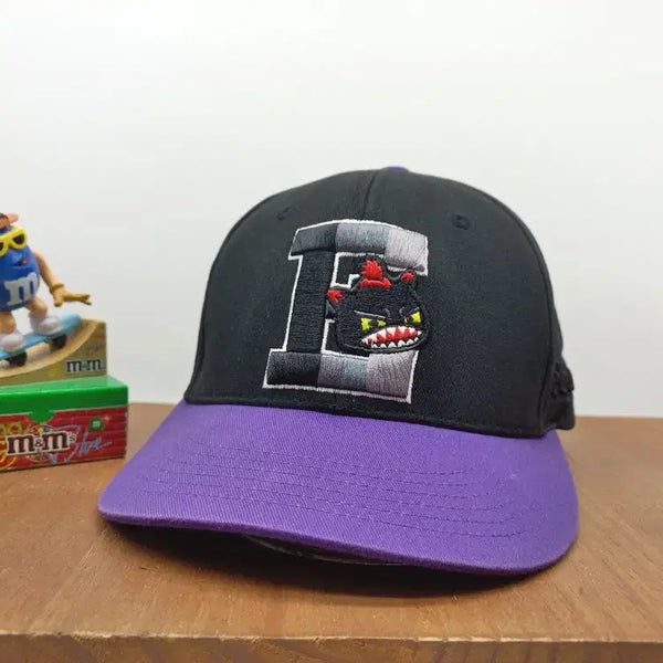 [BUNJANG] Hatson Elstinko E Character Snapback Hat Black Purple / 햇츠온 케릭터 스냅백 모자 엘스팅코 E 블랙 퍼플