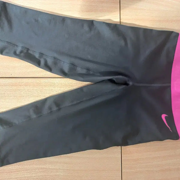 [BUNJANG] Nike Women's 7/8 Length Leggings - Grey/Pink / 나이키 여성 7부 레깅스 그레이 핑크