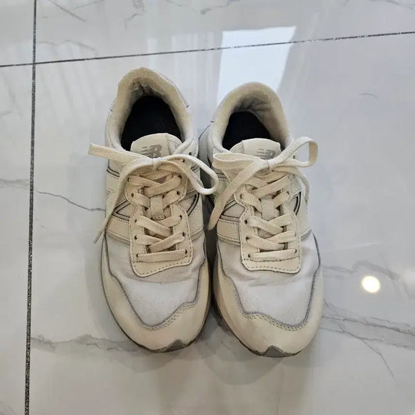 [BUNJANG] New Balance 237 Sneakers (Size 235) / [정품] 뉴발란스 237 (사이즈235)