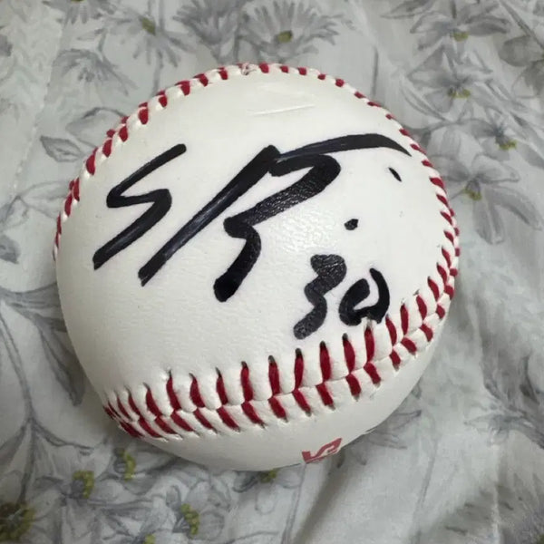 [BUNJANG] Kia Tigers Socrates Autographed Baseball / 기아타이거즈 소크라테스 선수 싸인볼