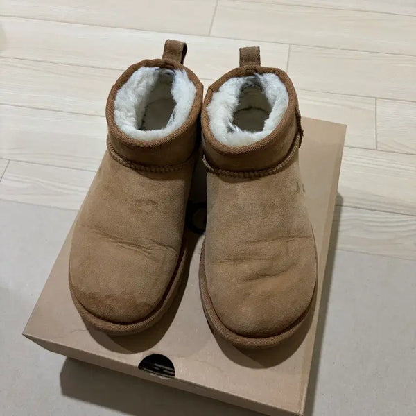 [BUNJANG] UGG Classic Ultra Mini Boots / UGG 클래식 울트라 미니 부츠 uk3 us5