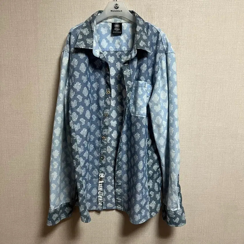 [BUNJANG] Sakun Unique Lettering Denim Shirt (L) / 사쿤 유니크 레터닝 데님셔츠(L)