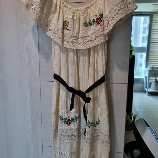 [BUNJANG] Maje Eyelet Embroidery Dress / 마쥬 쟈수원피스