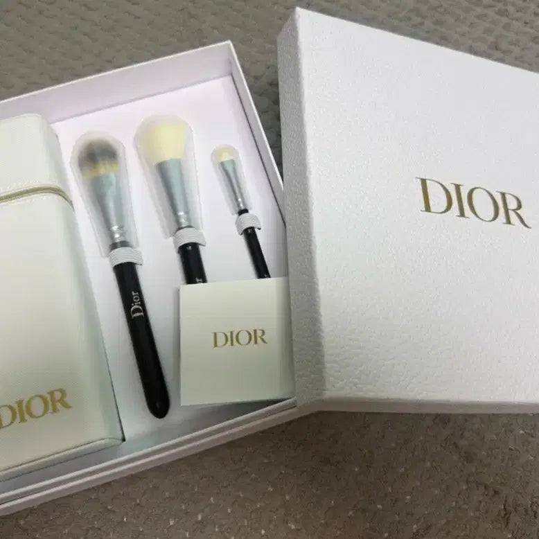 [BUNJANG] Dior Backstage Brush Set New / 디올 백스테이지 브러쉬세트 새제품