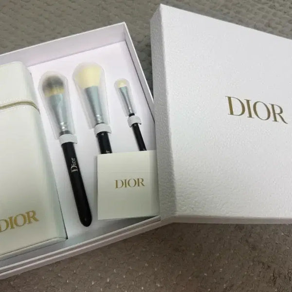 [BUNJANG] Dior Backstage Brush Set New / 디올 백스테이지 브러쉬세트 새제품