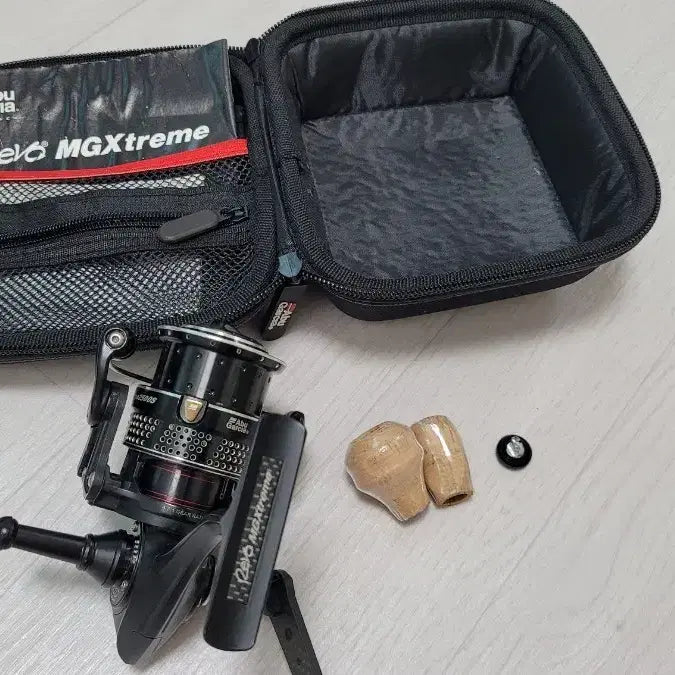 [BUNJANG] Abu Garcia Revo MGXtreme Revo SP Spinning Reel / 아부가르시아 레보MG익스트림 레보SP 스피닝릴 팝니다. 낚시