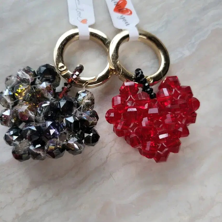 [BUNJANG] Crystal Glass Bead Heart Keychain Red/Black / 크리스탈 유리 비즈 하트 키링 레드/블랙