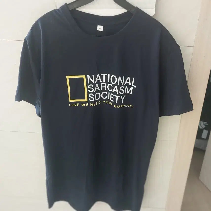 [BUNJANG] National Geographic Society Graphic T-Shirt Navy M / 내셔널 사즘 소사이어티 반팔티 남색 M 새상품