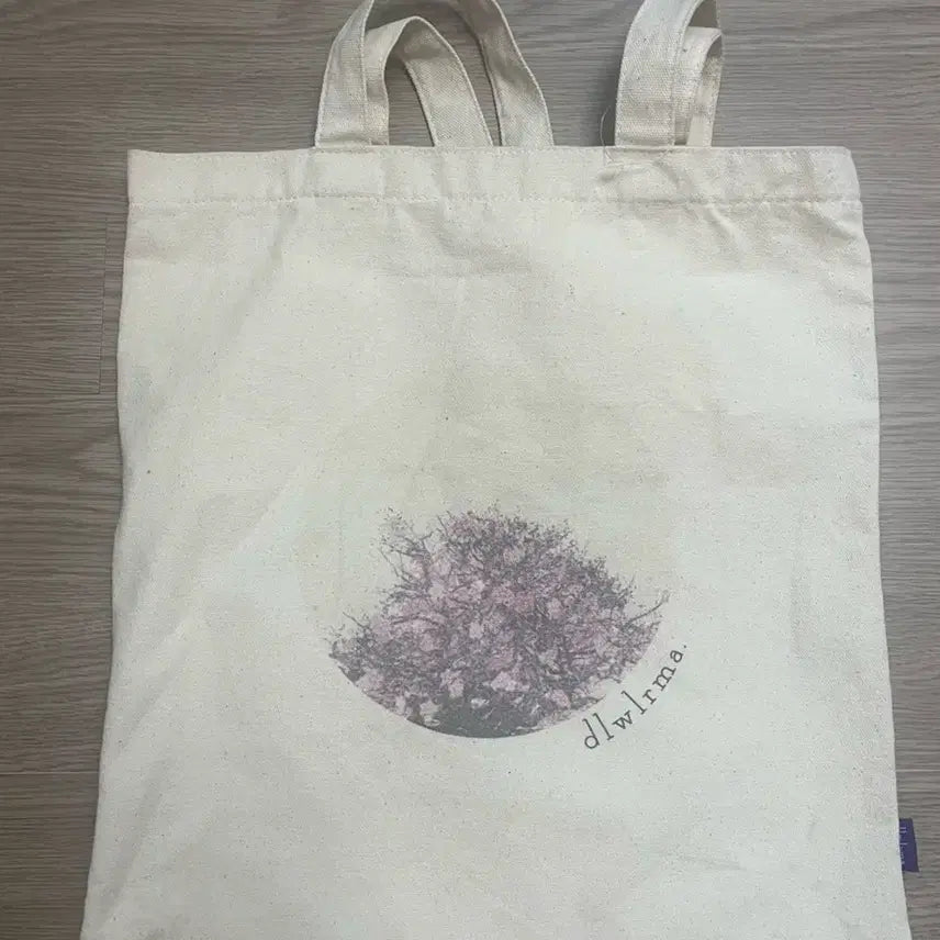 [BUNJANG] IU 10th Anniversary Concert Eco Bag / 아이유 에코백 10주년콘서트 에코백