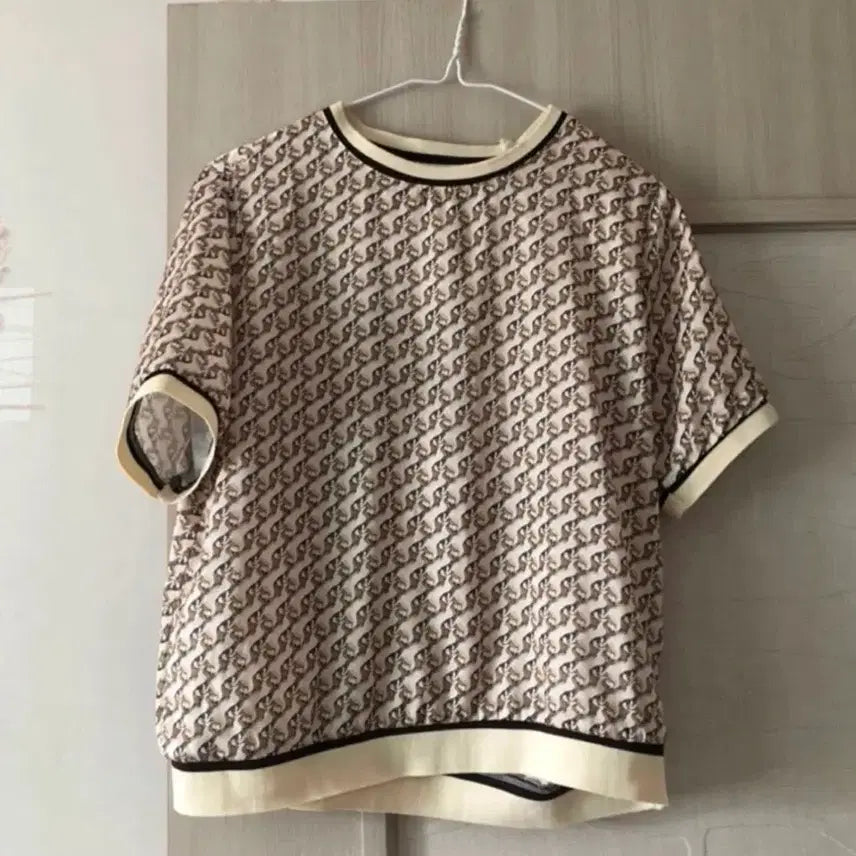 [BUNJANG] High-Quality Blouse / 소재 좋은 블라우스 66