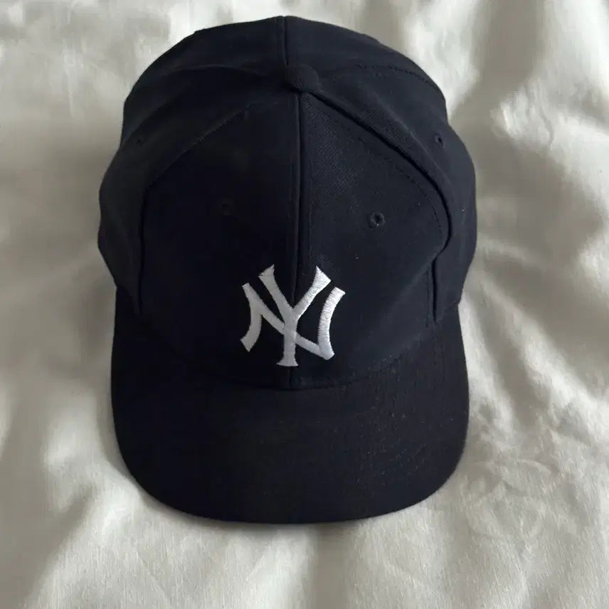[BUNJANG] Logo 7 New York Yankees 90s Vintage Snapback / 90s logo 7 뉴욕양키즈 스냅백