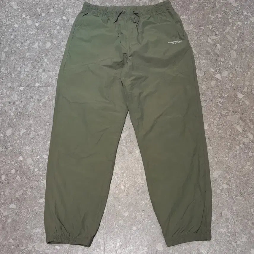 [BUNJANG] thisisneverthat Nylon Training Jogger Pants Khaki L / 디스이즈네버댓 나일론 트레이닝 조거 팬츠 카키 (L)