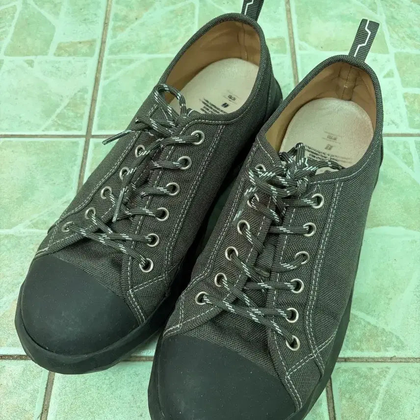 [BUNJANG] Tread&Groove Sneakers Size 270 / Tread&Groove신발/270