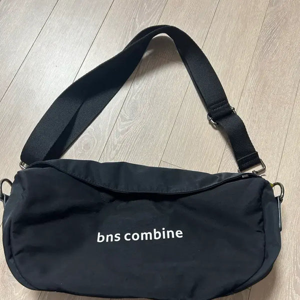 [BUNJANG] BNS COMBINE Black Shoulder Bag / 크로스가방