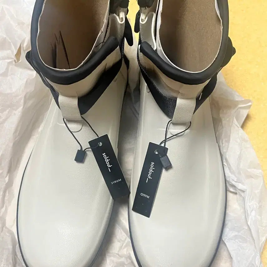 [BUNJANG] Moonstar Marqemodi 240 Rain Boots / 문스타 마르케모디 240 새상품