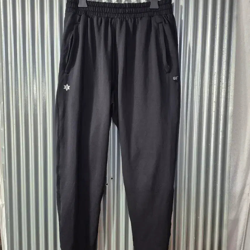 [BUNJANG] Ninety Plus Black Line Training Pants L / L 나인티플러스 블랙 라인 트레이닝 바지