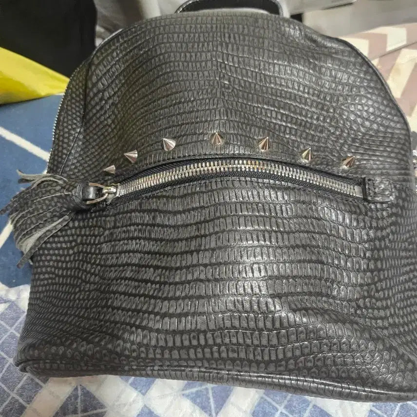 [BUNJANG] EUDON CHOLEZ Women's Leather Backpack with Crocodile Pattern and Studs / EUDON CHOLEZ 여성용 가죽 백팩