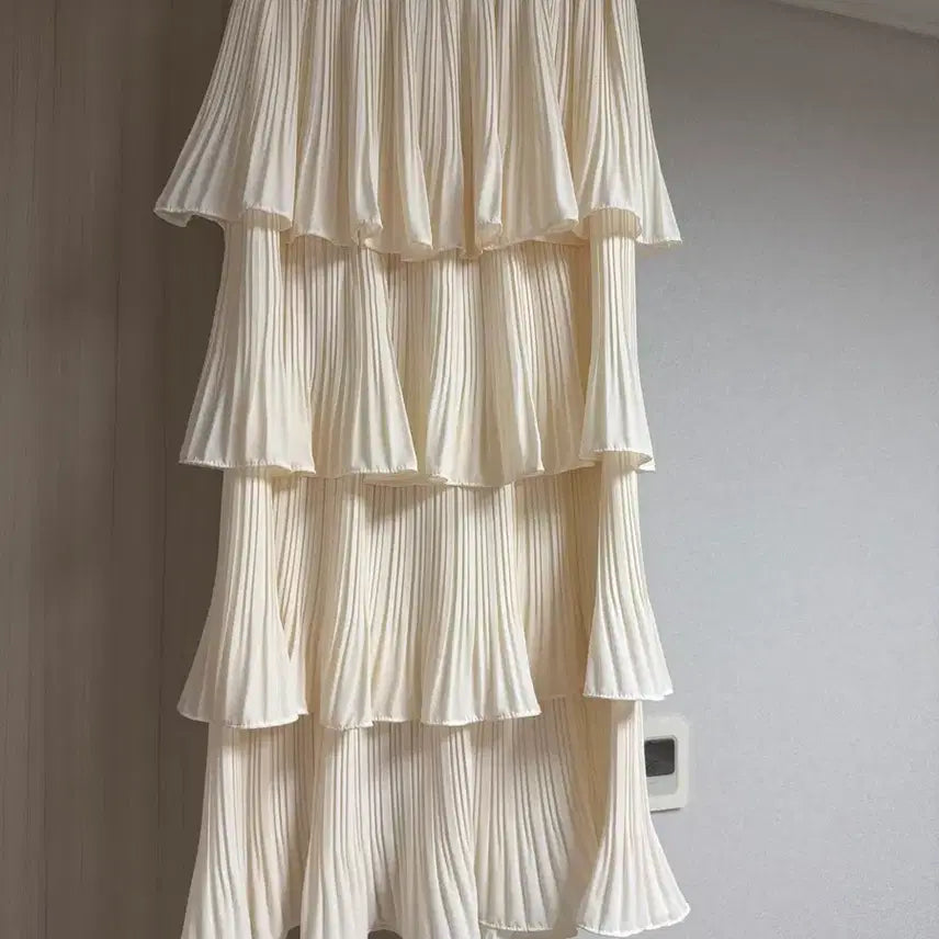 [BUNJANG] Ivory Tiered Skirt / 아이보리 캉캉 스커트