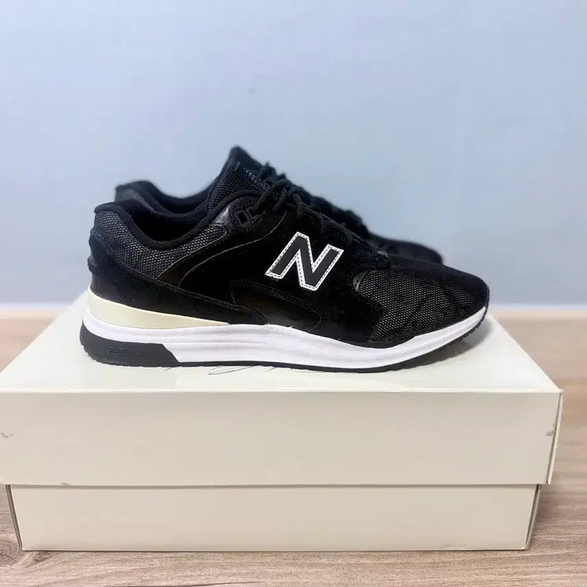 [BUNJANG] New Balance 1550 Revlite Running Shoes 260mm / 새로운 균형 1550 Revlite 반사 260mm