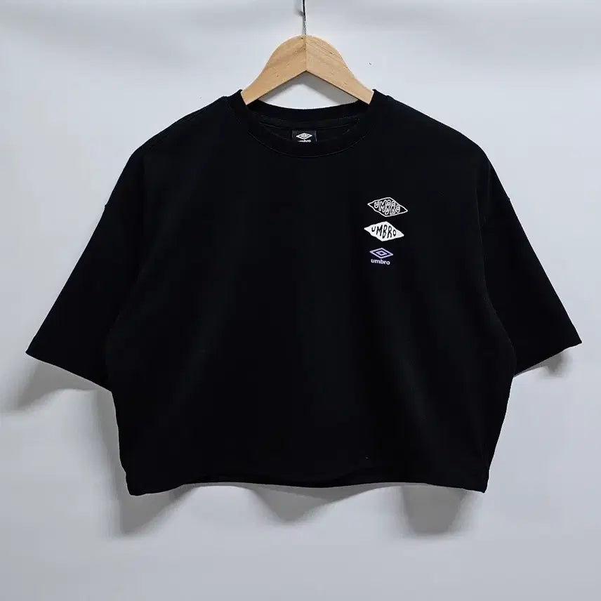 [BUNJANG] Umbro Crop Short-Sleeve T-Shirt Black Size 85 / 엄브로 크롭 반팔티셔츠 85