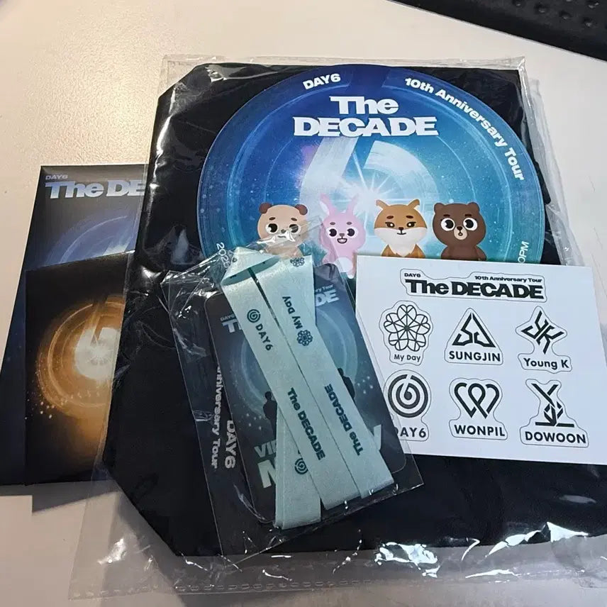 [BUNJANG] Day6 The DECADE Goyang Concert Final Concert Entrance Gift + My Day Zone + Tattoo Sticker / 데이식스 The DECADE 고양콘 막콘 입장기프트+마데존+타투스티커