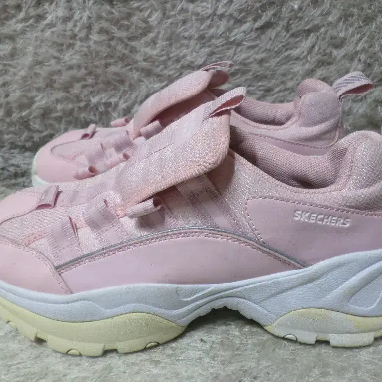 [BUNJANG] Skechers Delight Pink Sneakers / 후루룩구제2 235 스케쳐스 딜라이트 핑크 운동화 260707