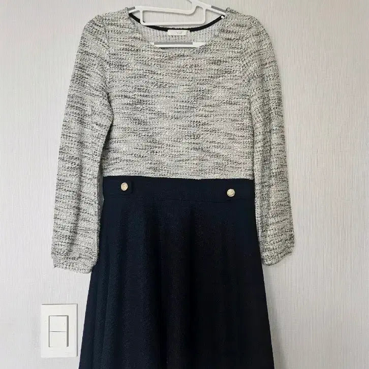 [BUNJANG] Knit Colorblock Flare Dress / 니트 배색 원피스