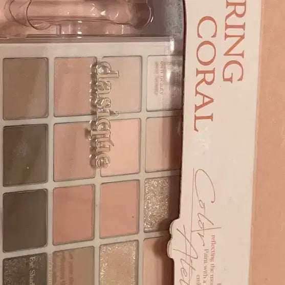 [BUNJANG] Dasique Spring Coral Eyeshadow Palette 03 / 데이지크 스프링 코랄 아이섀도우 팔레트 03