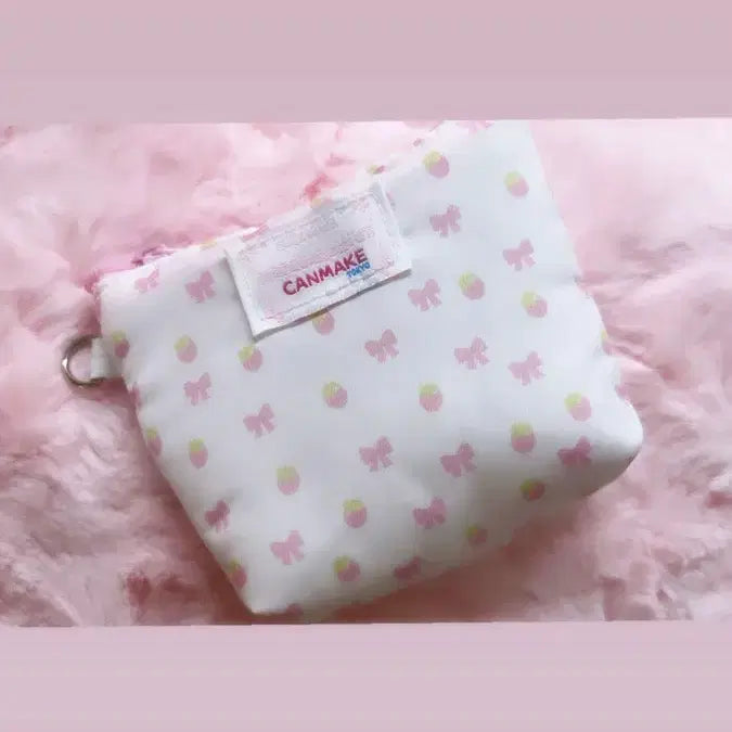 [BUNJANG] Canmake Strawberry Ribbon Pouch / 캔메이크 딸기 리본 파우치