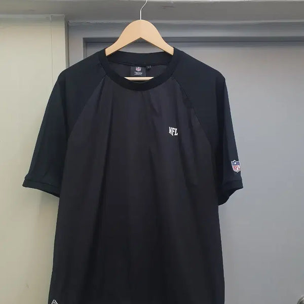 [BUNJANG] NFL Warm-up Short Sleeve T-Shirt Black Size L / NFL 웜업 반팔 100