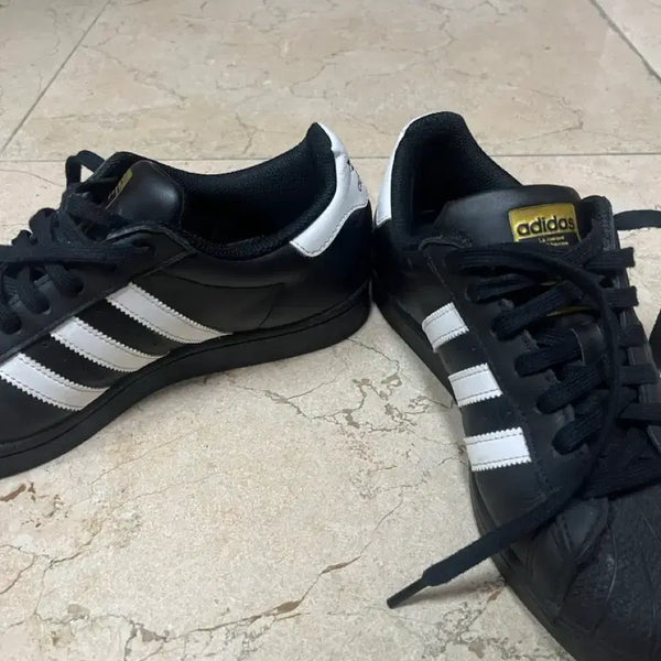 [BUNJANG] Adidas Superstar Core Black White 260 / 260 아디다스 슈퍼스타 코어 블랙 화이트