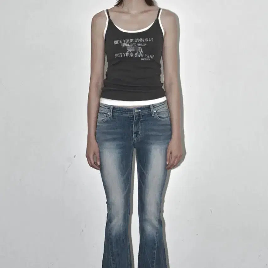 [BUNJANG] Synergy Wrinkle Cat Washing Low-Rise Jeans Light Blue M / 시너진 링클 캣워싱 라이트블루 M