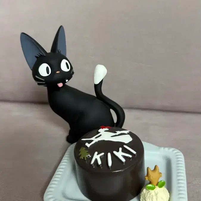 [BUNJANG] Kiki's Delivery Service Small Item Case (Chocolate Cake) / [마녀배달부 키키] 소품케이스(초코케이크)