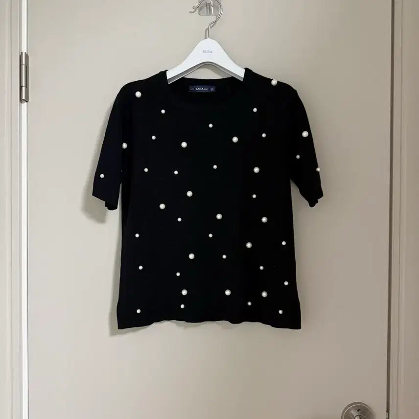 [BUNJANG] Zara Pearl Black Knit Top / zara 자라 진주 블랙 니트
