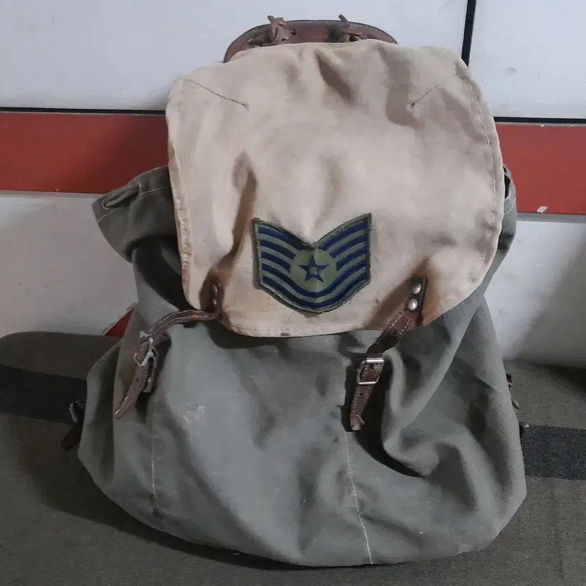 [BUNJANG] Old Military Backpack / 올드 빈티지 배낭