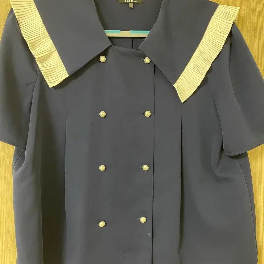 [BUNJANG] Navy Wrap Blouse - Size S (Fits up to Size 66) / 랩 블라우스 S -사이즈 넉넉 66까지 가능