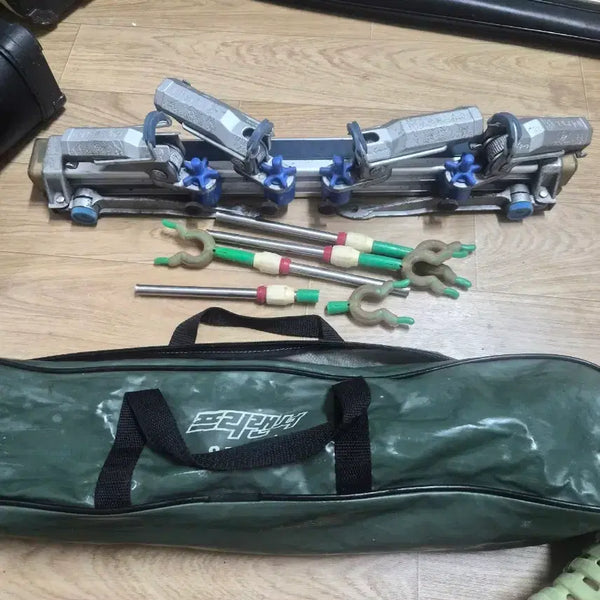 [BUNJANG] Wookyung 4-Tier Freshwater Fishing Rod Holder / 우경 4단 민물 낚시 받침대 등산  밀리터리 노스페 아디다 작업복