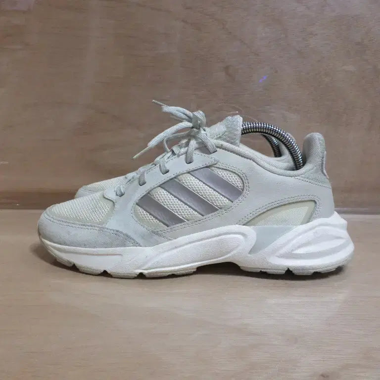 [BUNJANG] Adidas 90s Velacion Sneakers / 후루룩구제2 240 아디다스 90s 벨라시온 운동화 260707