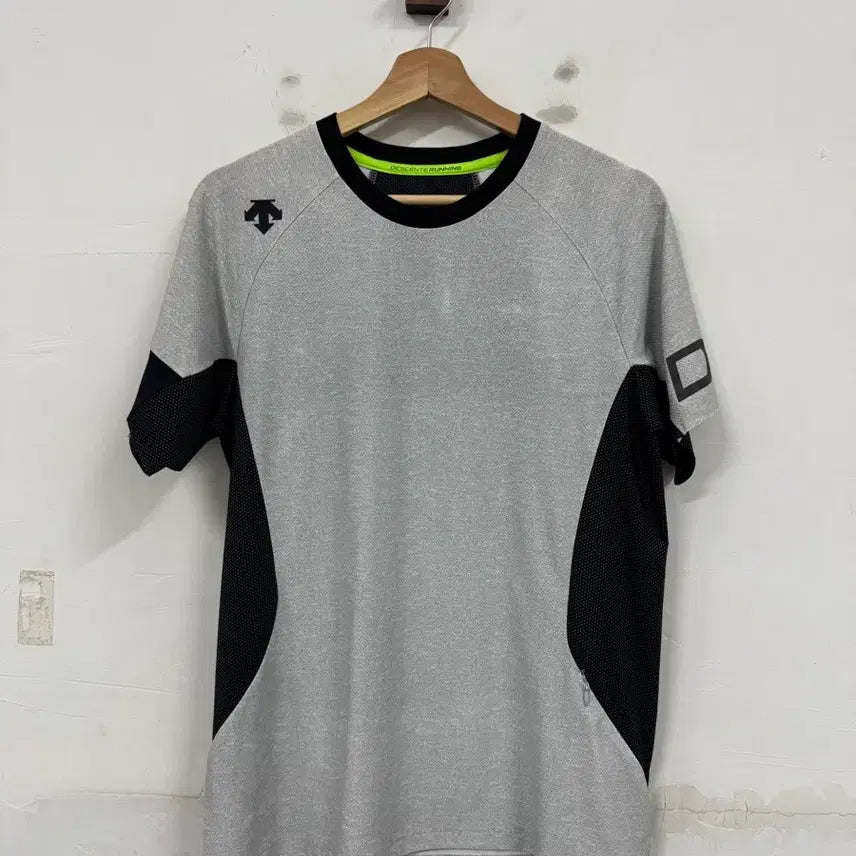 [BUNJANG] Descente Functional Short-Sleeve T-Shirt / (95)데상트 기능성 반팔티