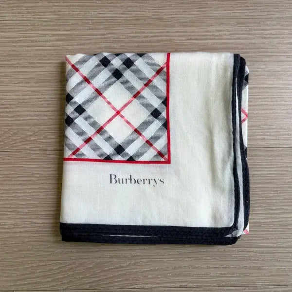 [BUNJANG] Burberry Petite Silk Scarf / 버버리 손수건 쁘띠~