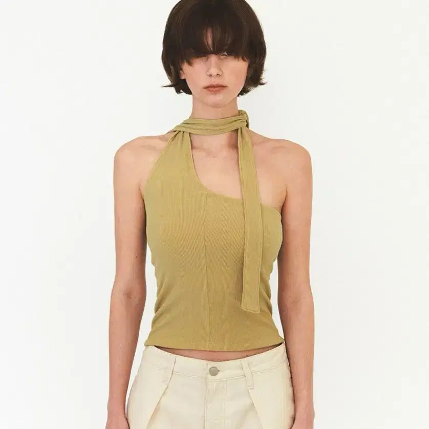 [BUNJANG] Diagonal Halter Neck Sleeveless Top Olive / Diagonal 다이애그널 Halter Neck Sleeveless