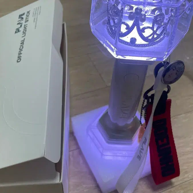 [BUNJANG] PLAVE Official Lightstick Eunho Strap / 플레이브 응원봉 은호 스트랩