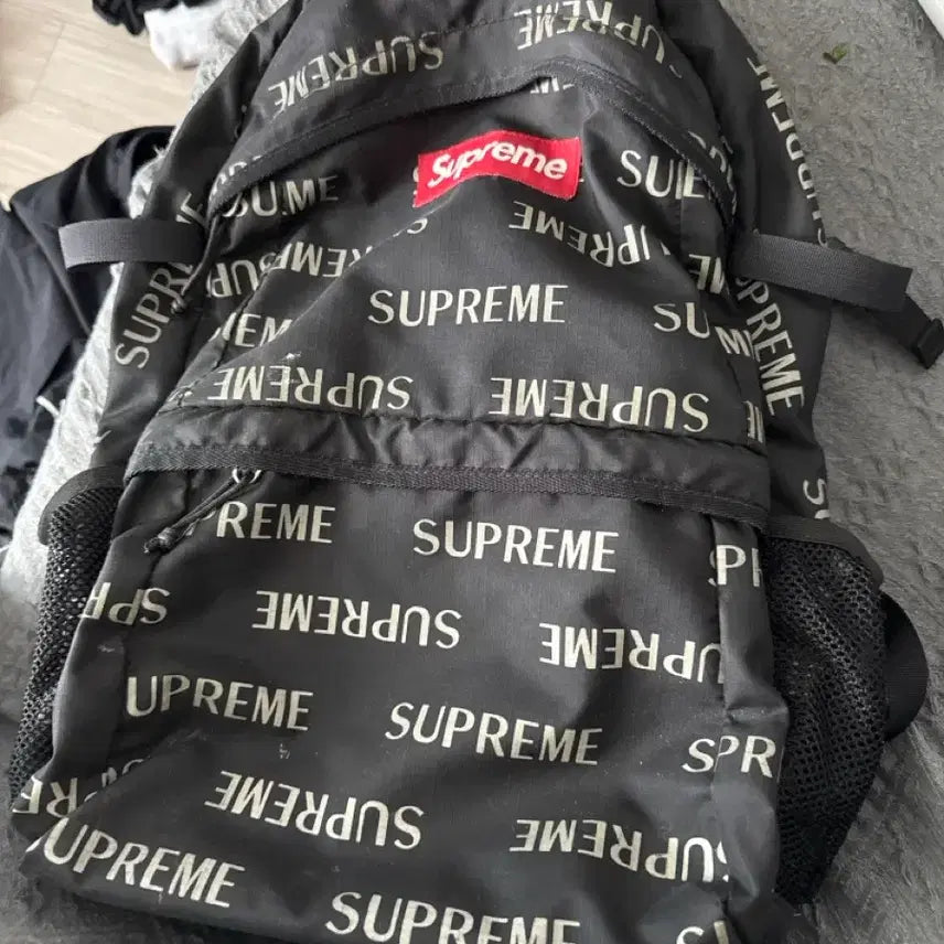 [BUNJANG] Supreme 3M Reflective Repeat Backpack Black / 슈프림 3M 리플렉티브 리피트 백팩 블랙 판매