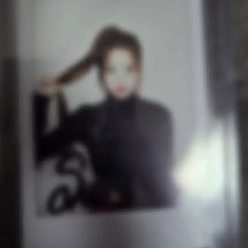 [BUNJANG] MAYDEEN Suhye Signed Polaroids / 메이딘 수혜 사인 폴라
