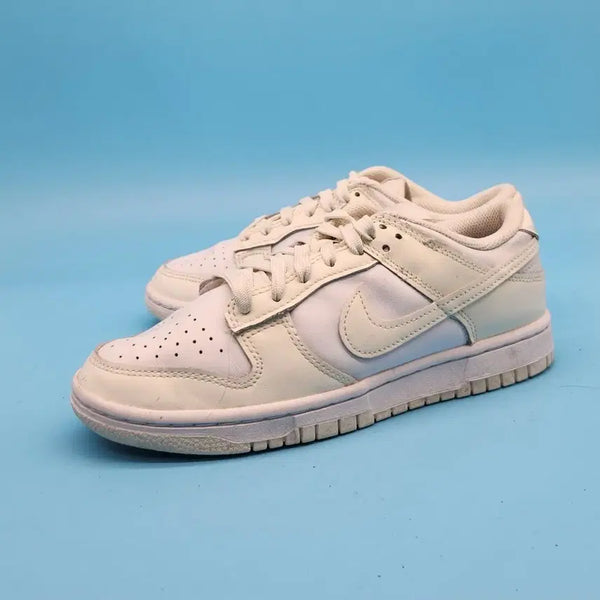 [BUNJANG] Nike Dunk Low White Sneakers (235) / kk 나이키 덩크 로우 화이트 운동화 235